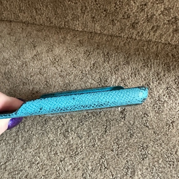 Louis Vuitton iPhone 11 bumper - Picture 9 of 13